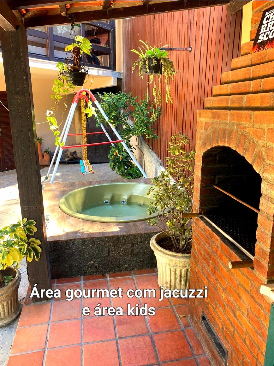 Aconchego De Itaipava - Casa De 3 Quartos, Equipada, Area Kids, Jacuzzi, Pet Friendly, Churrasqueira, Em Meio A Natureza E Proximo Ao Centro Do Bairro Petrópolis Exterior foto