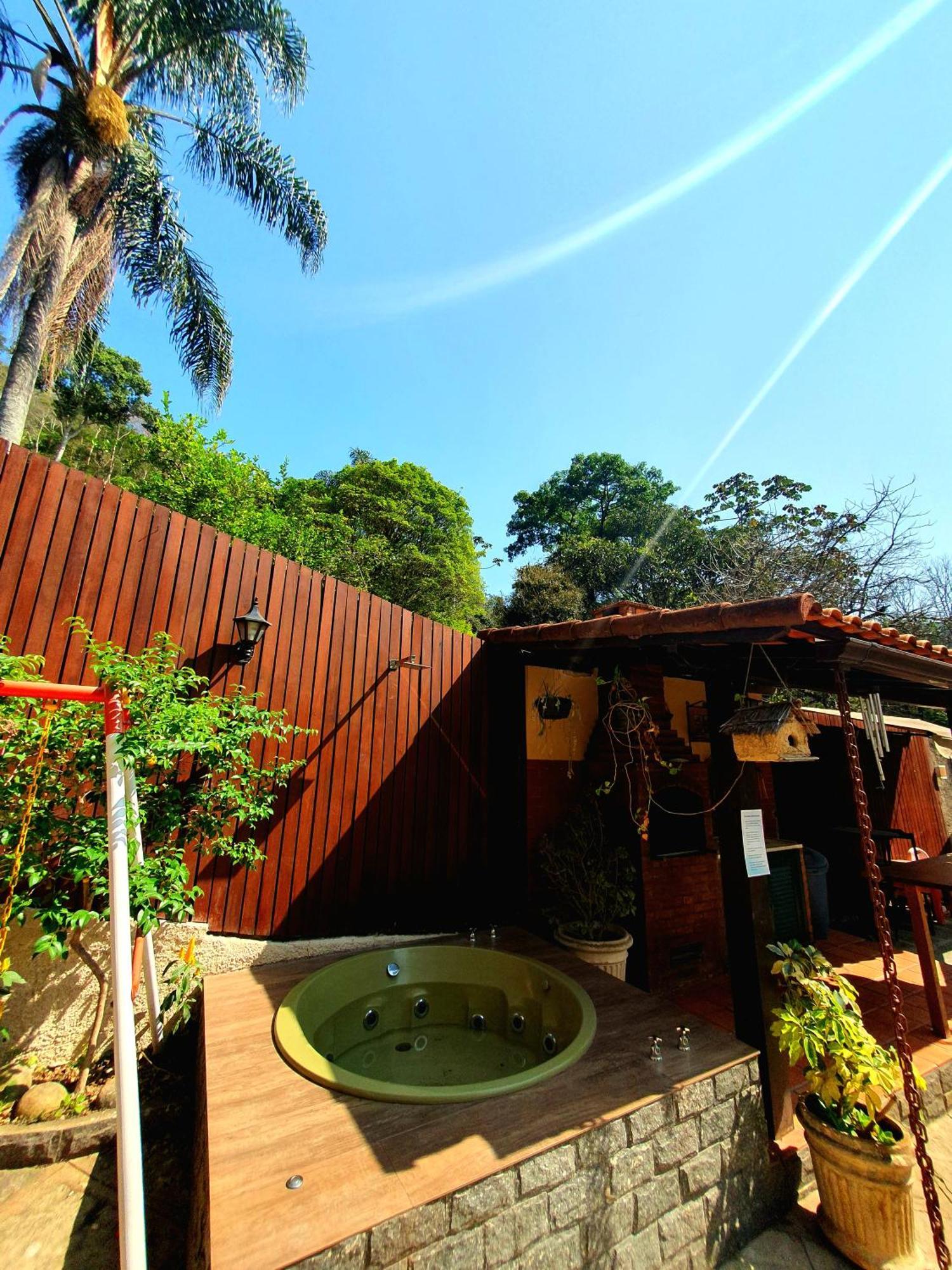 Aconchego De Itaipava - Casa De 3 Quartos, Equipada, Area Kids, Jacuzzi, Pet Friendly, Churrasqueira, Em Meio A Natureza E Proximo Ao Centro Do Bairro Petrópolis Exterior foto